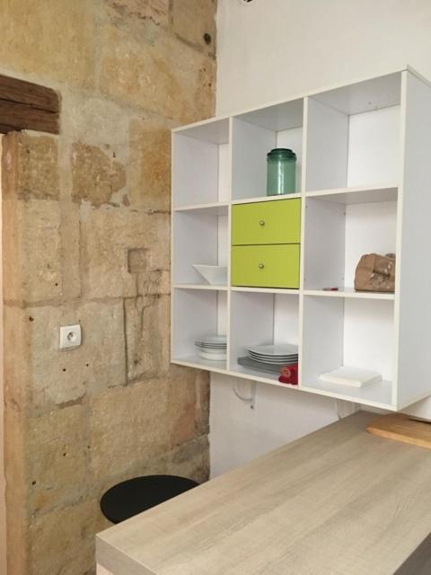Appart Sympa Dans Le Vieux Nîmes Exteriér fotografie