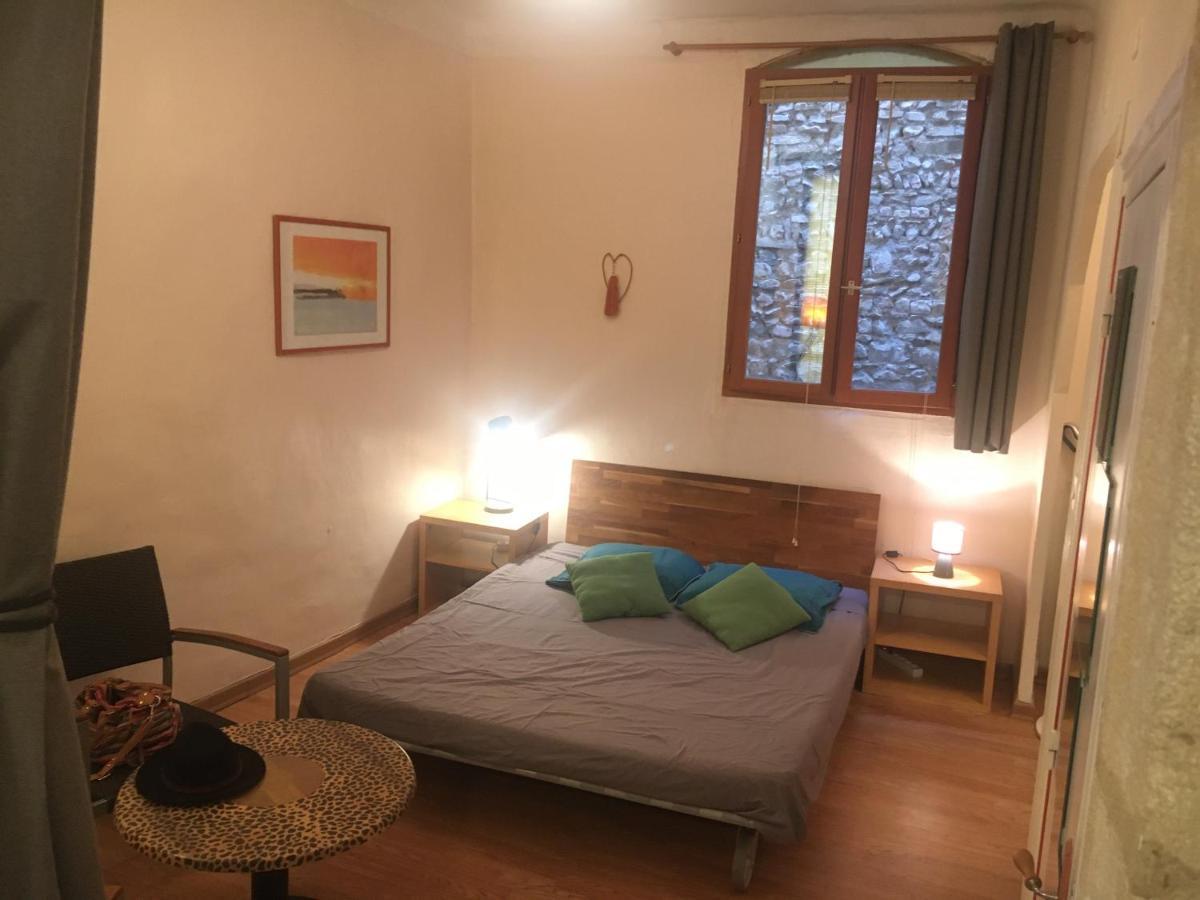 Appart Sympa Dans Le Vieux Nîmes Exteriér fotografie